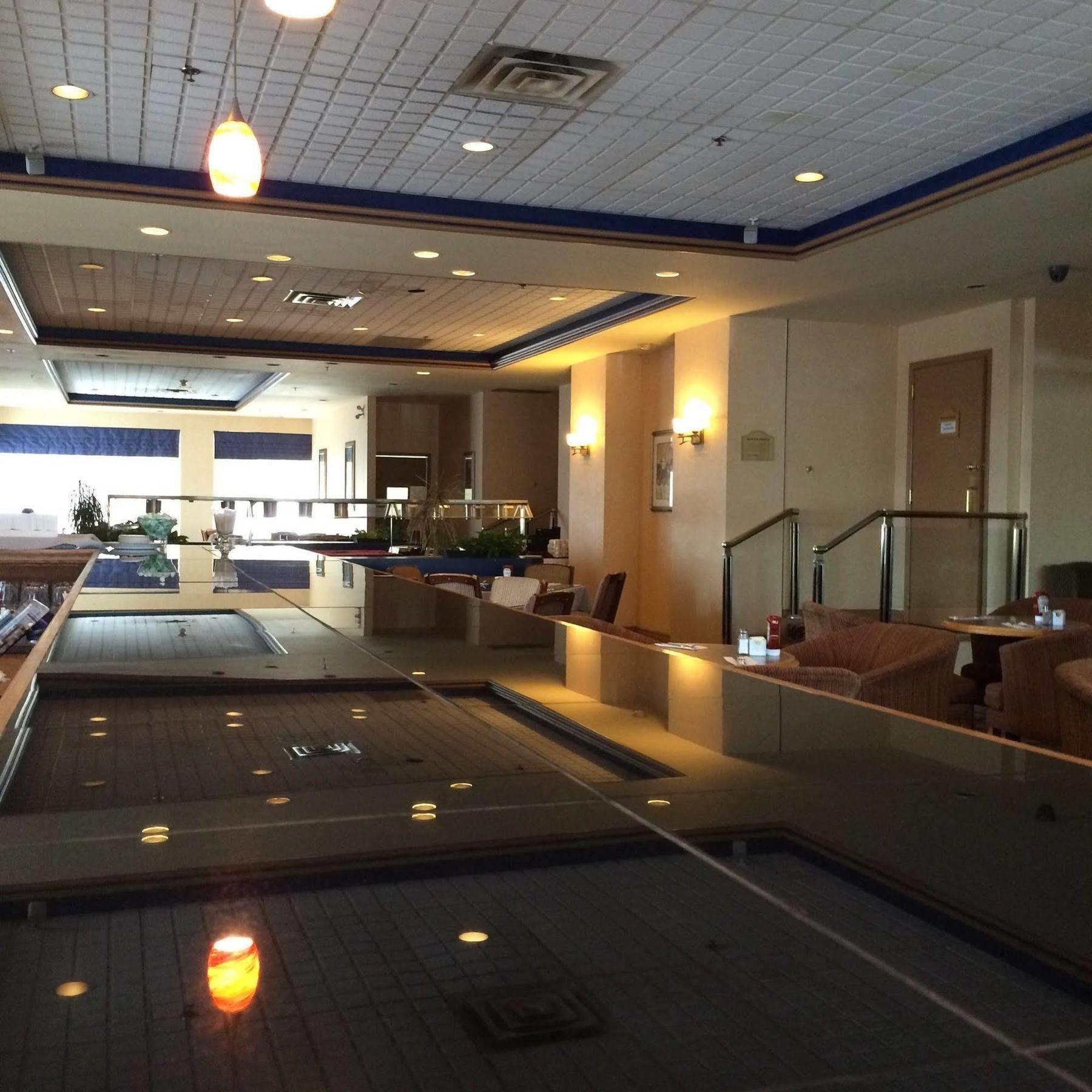 Four Points By Sheraton Toronto Airport East Eksteriør billede