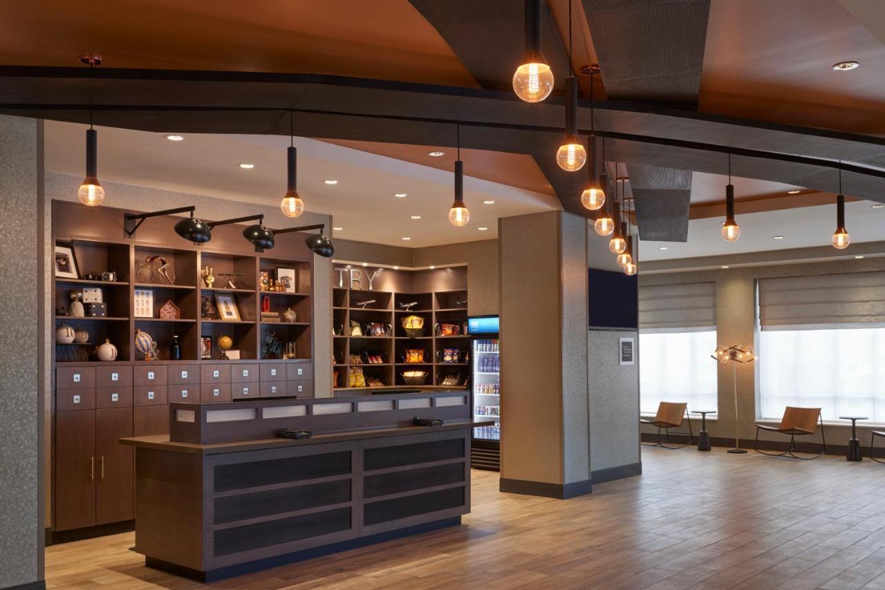Four Points By Sheraton Toronto Airport East Eksteriør billede