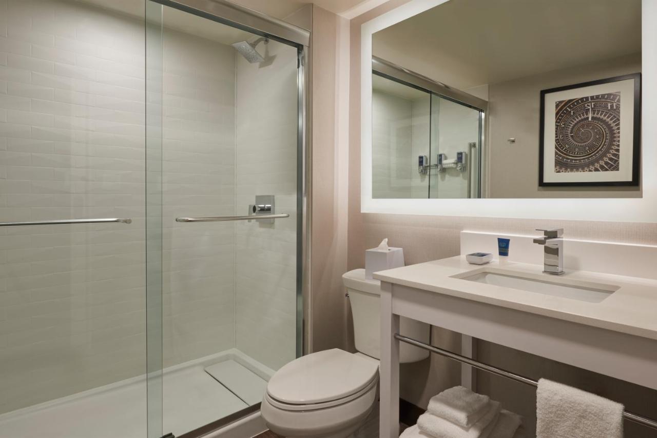 Four Points By Sheraton Toronto Airport East Eksteriør billede